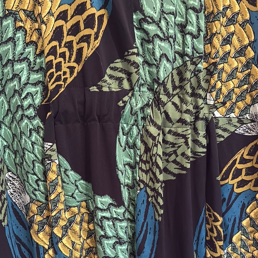 Chic Black And Green Patterned Blouse - image 2